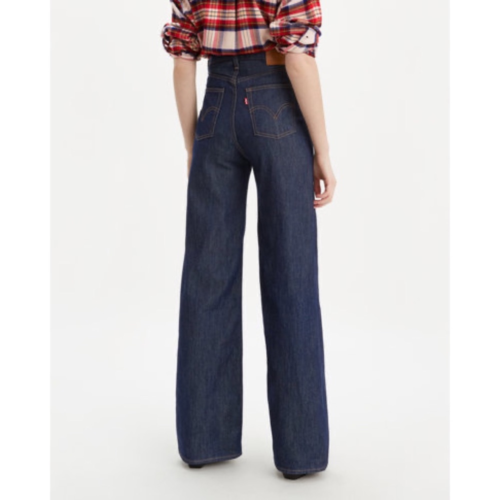 Levi’s Ribcage Wide Leg - Brand New with tag